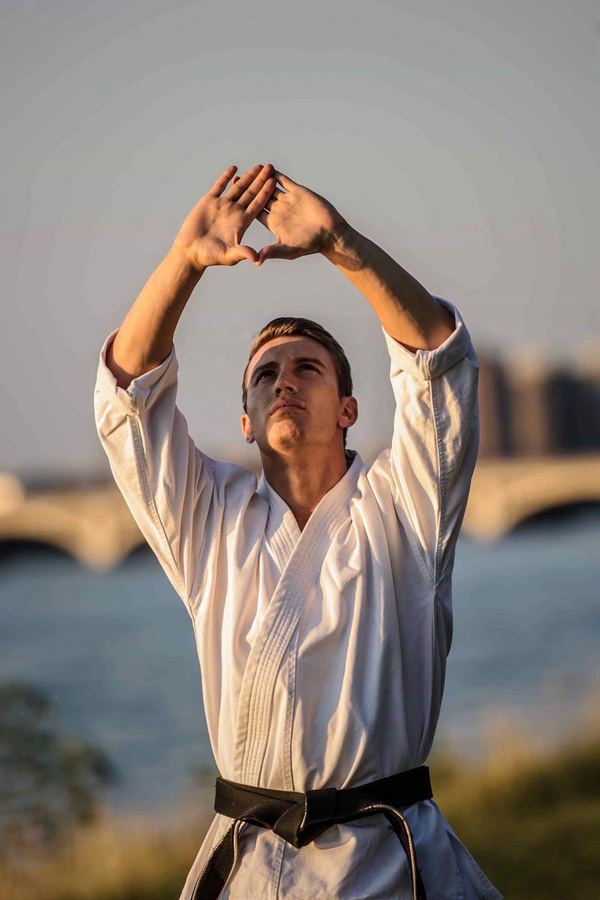 Kata, hands overhead